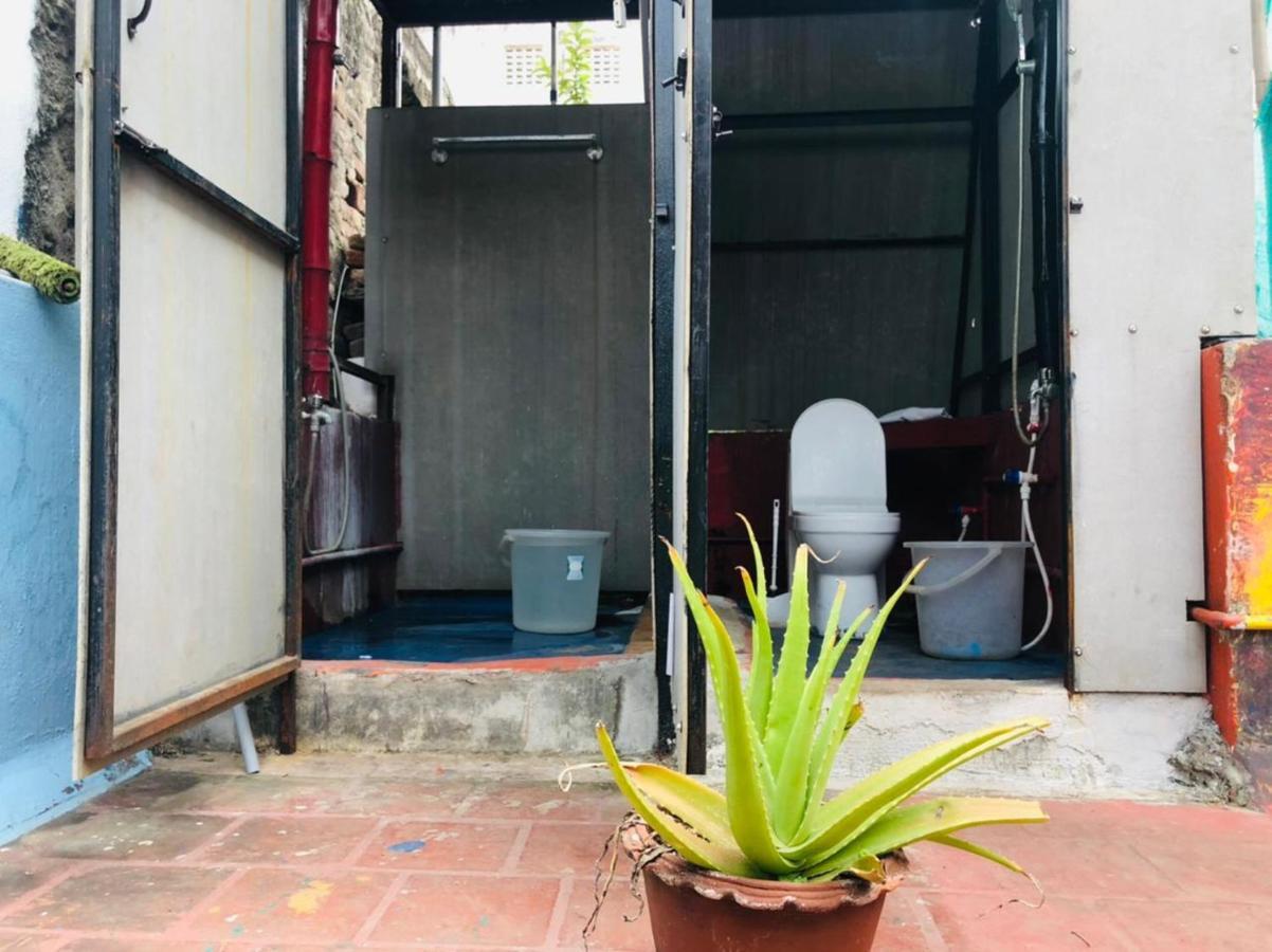 Gurukulam Hostel Puducherry Buitenkant foto