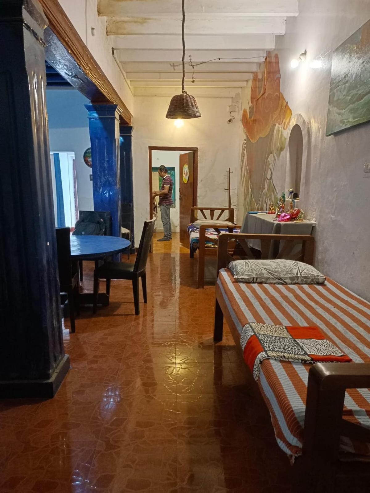 Gurukulam Hostel Puducherry Buitenkant foto
