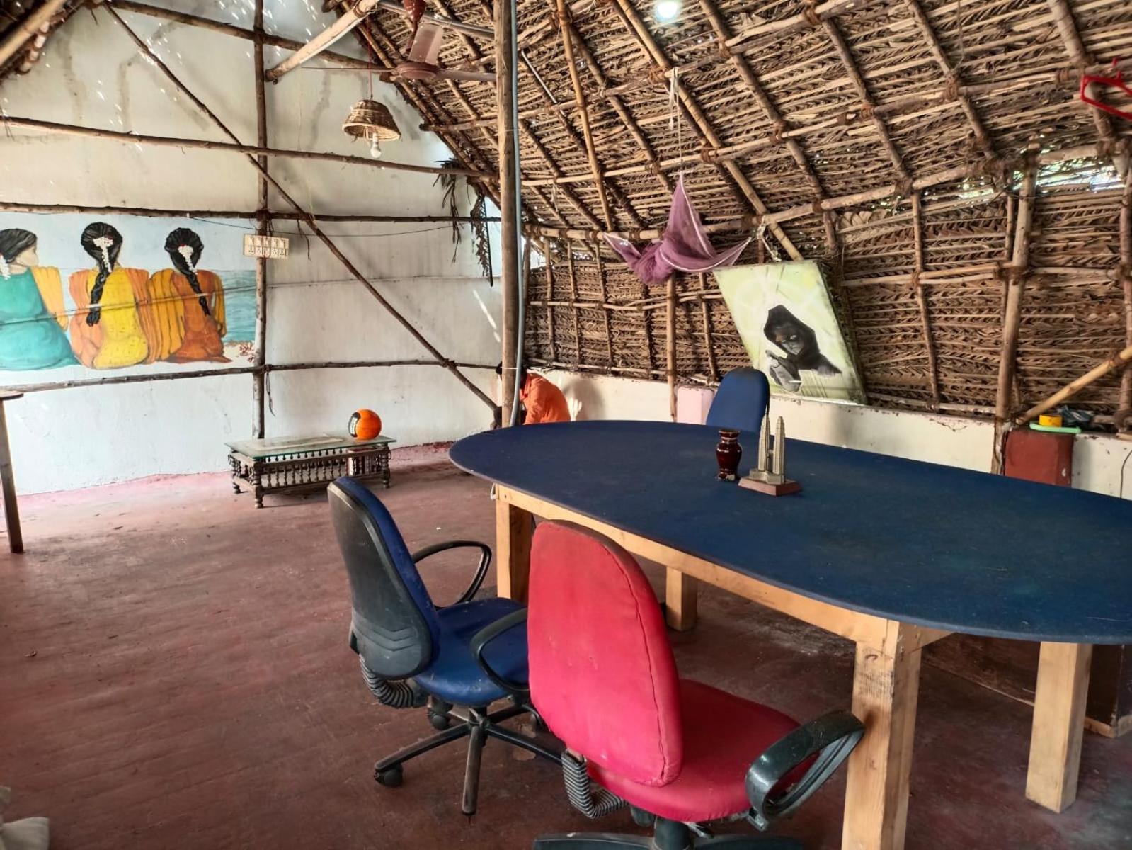 Gurukulam Hostel Puducherry Buitenkant foto