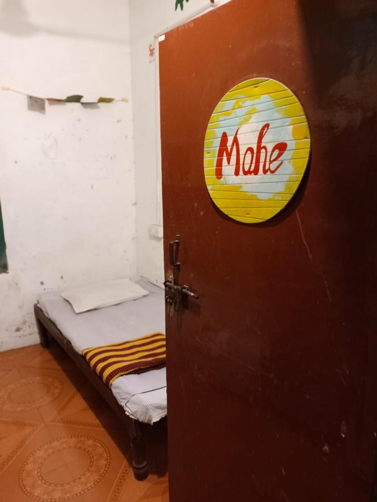 Gurukulam Hostel Puducherry Buitenkant foto