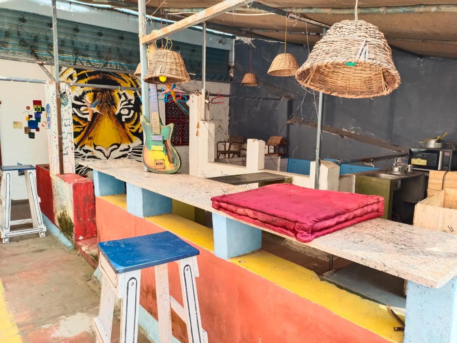 Gurukulam Hostel Puducherry Buitenkant foto